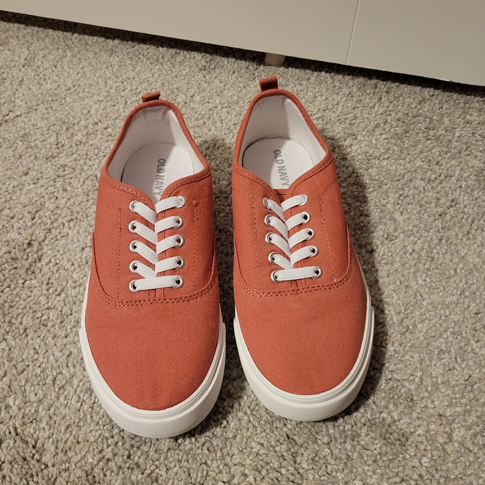 Slip ons - Picture 2 of 6